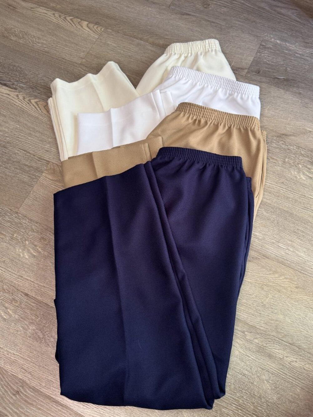 Alfred Dunner Pull-On Pants Lot of 4 Women's Size 16W Navy White Beige Cream